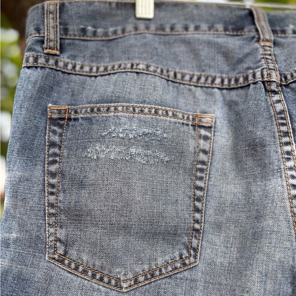 Victoria Secrets London Jean Button Fly Distressed Denim Shorts - Picture 5 of 8